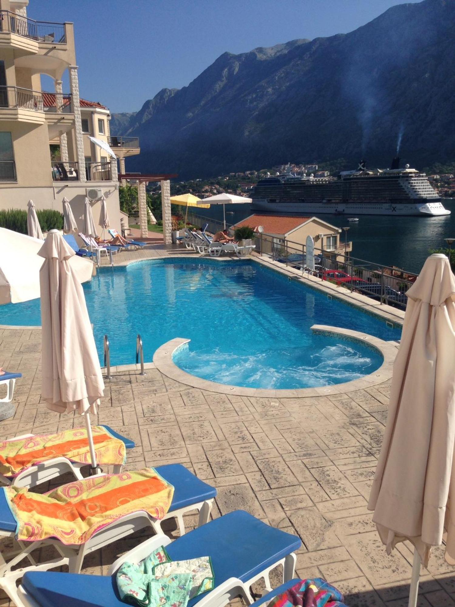 Apartment Fjord Waterfront Kotor Exterior foto